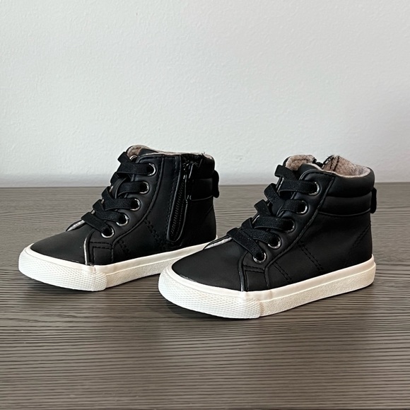 Cat & Jack Rylan Sneakers - Picture 4 of 12